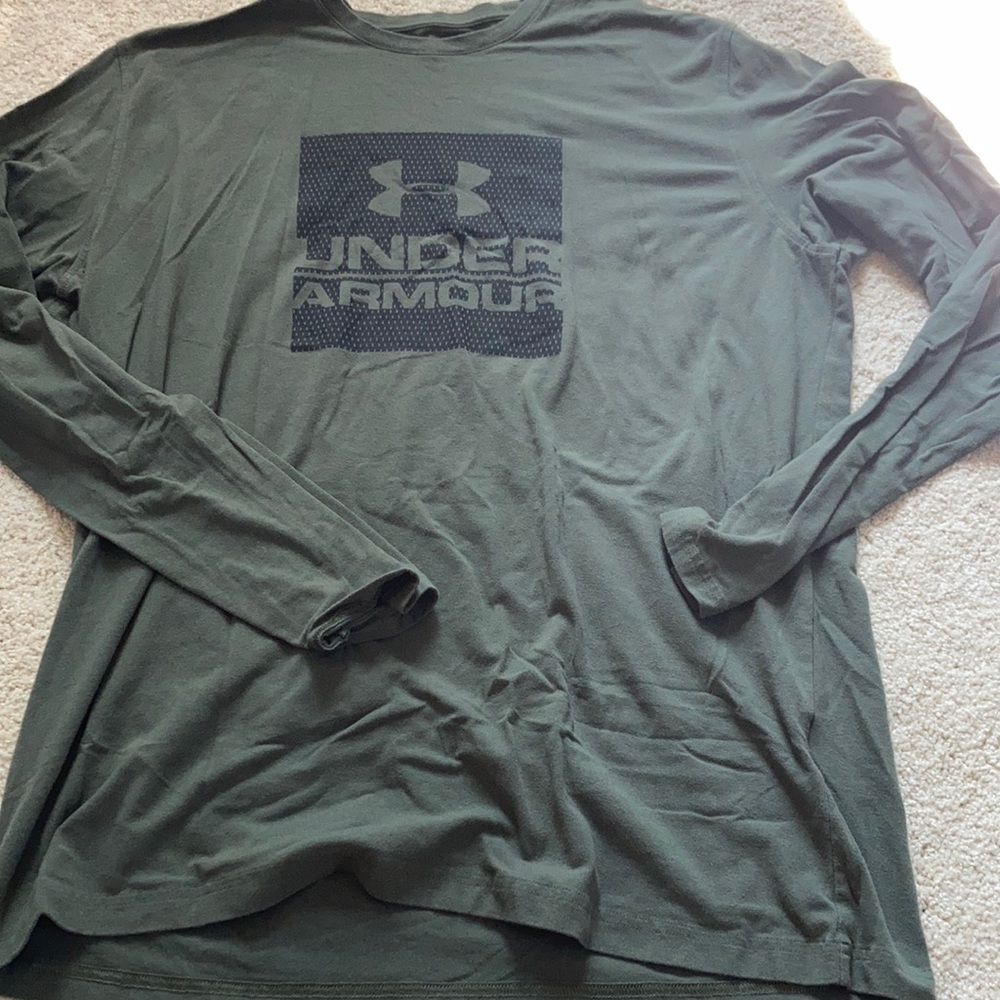 Under Armour long sleeve tshirt loose fit